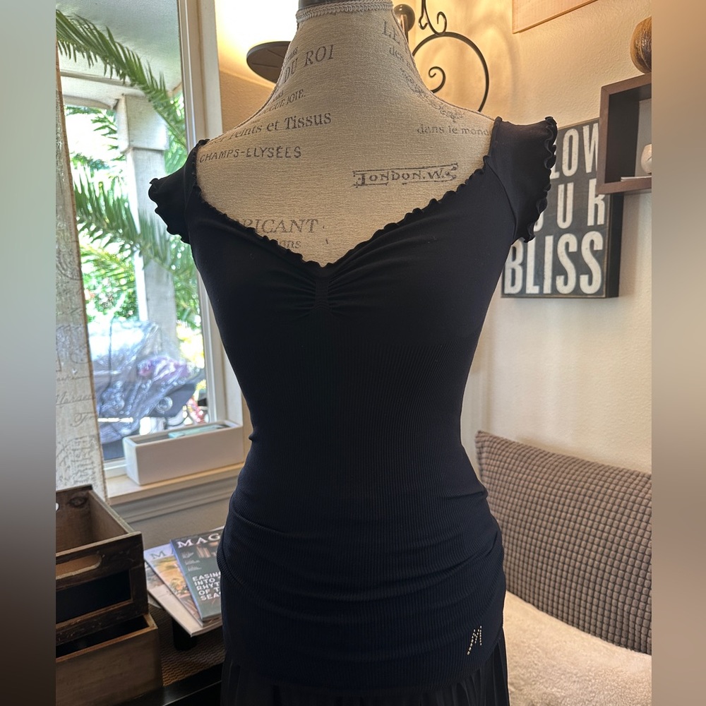 Guess by Marciano Elegant Black Top